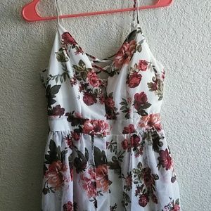 NWT Flower print womens romper